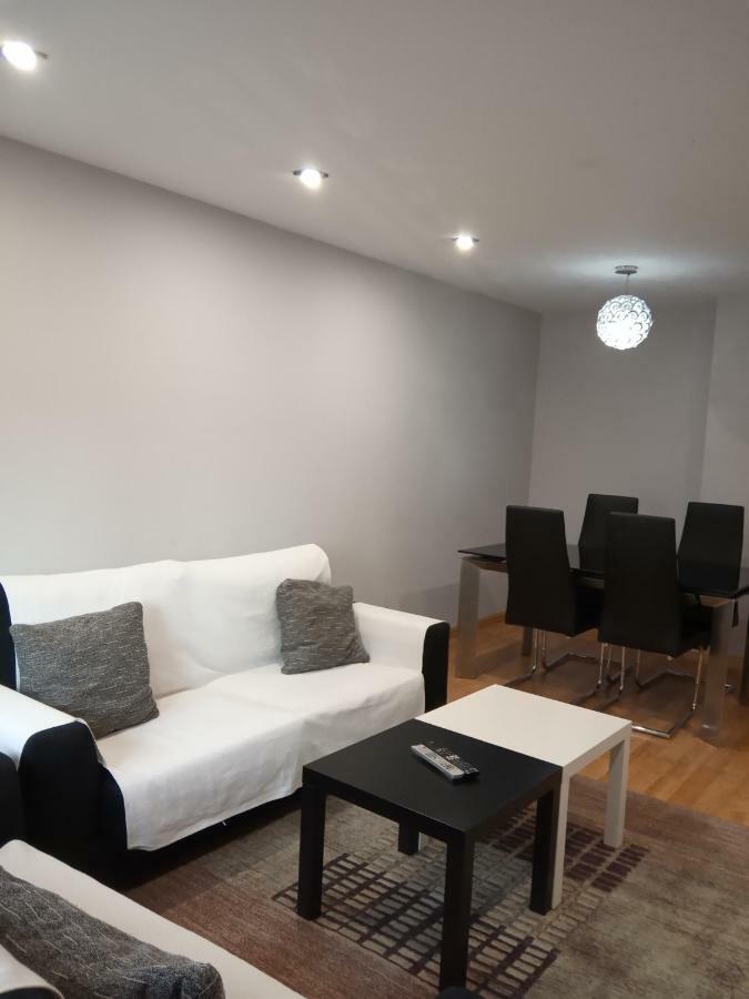 Apartamento Los Lirios Logrono Bagian luar foto